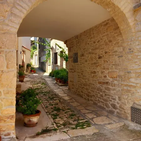 Apartman Ana Lotre Vela Luka Exterior photo