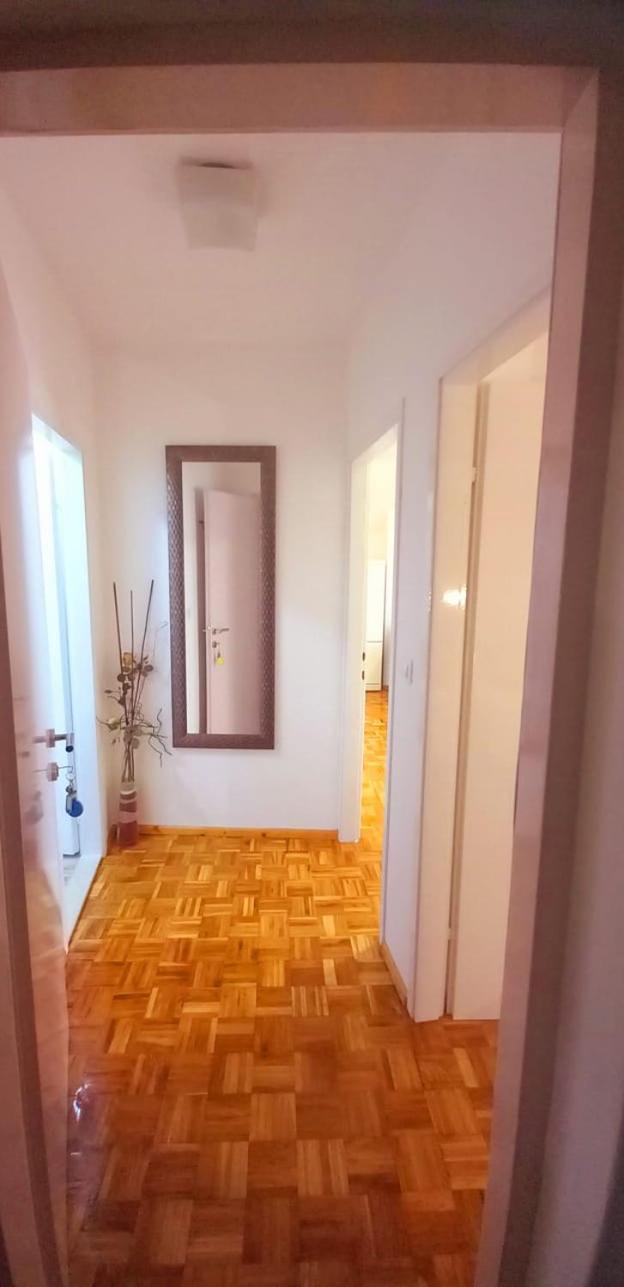 Apartment Ana Lotre