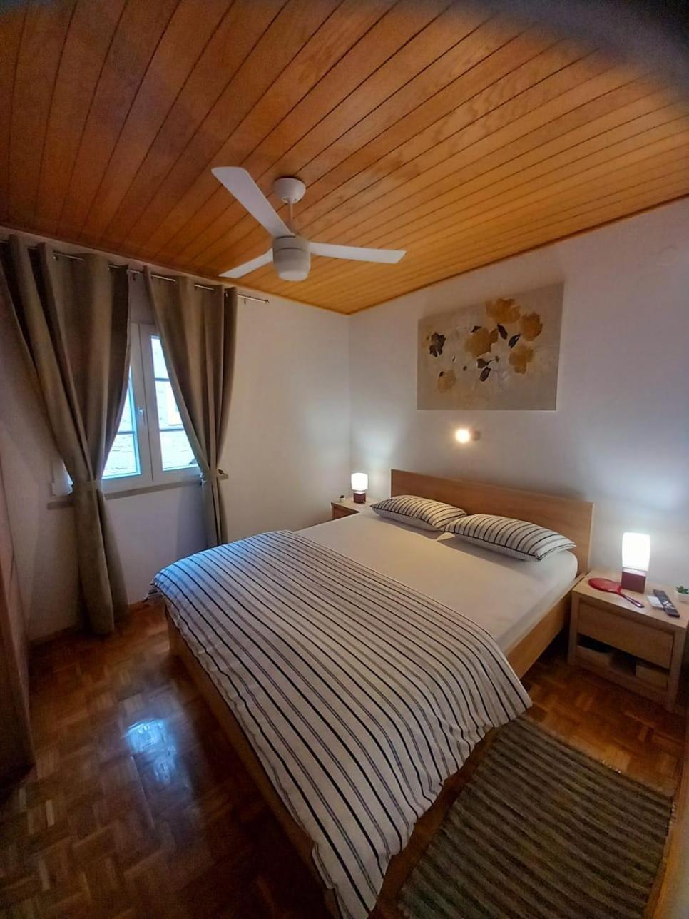 Apartment Ana Lotre Vela Luka